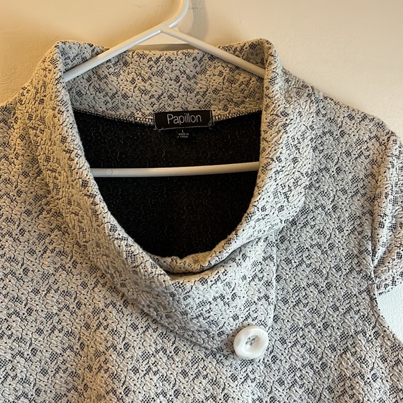 POCKETS! Papillon Vintage style faux lace print dress with great neckline - Picture 3 of 6